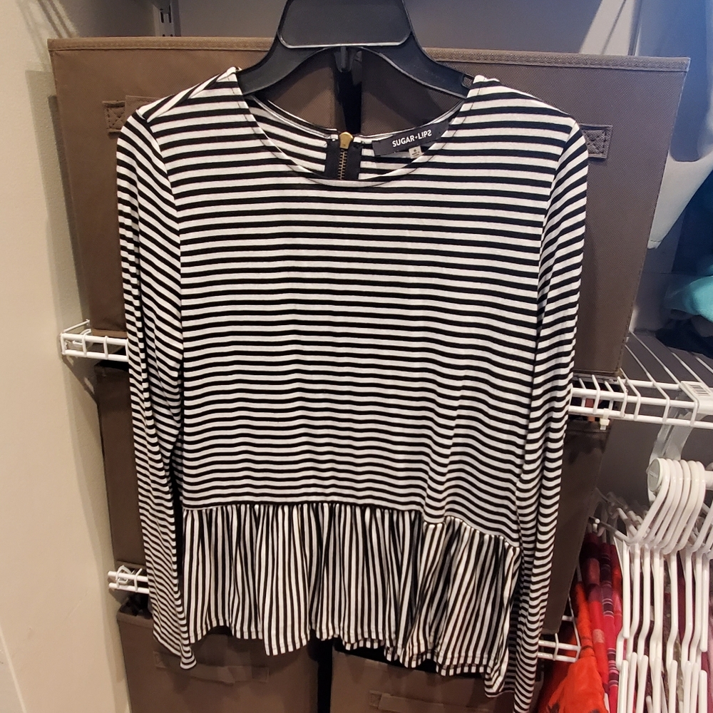 Black/white Striped peplum long sleeved top